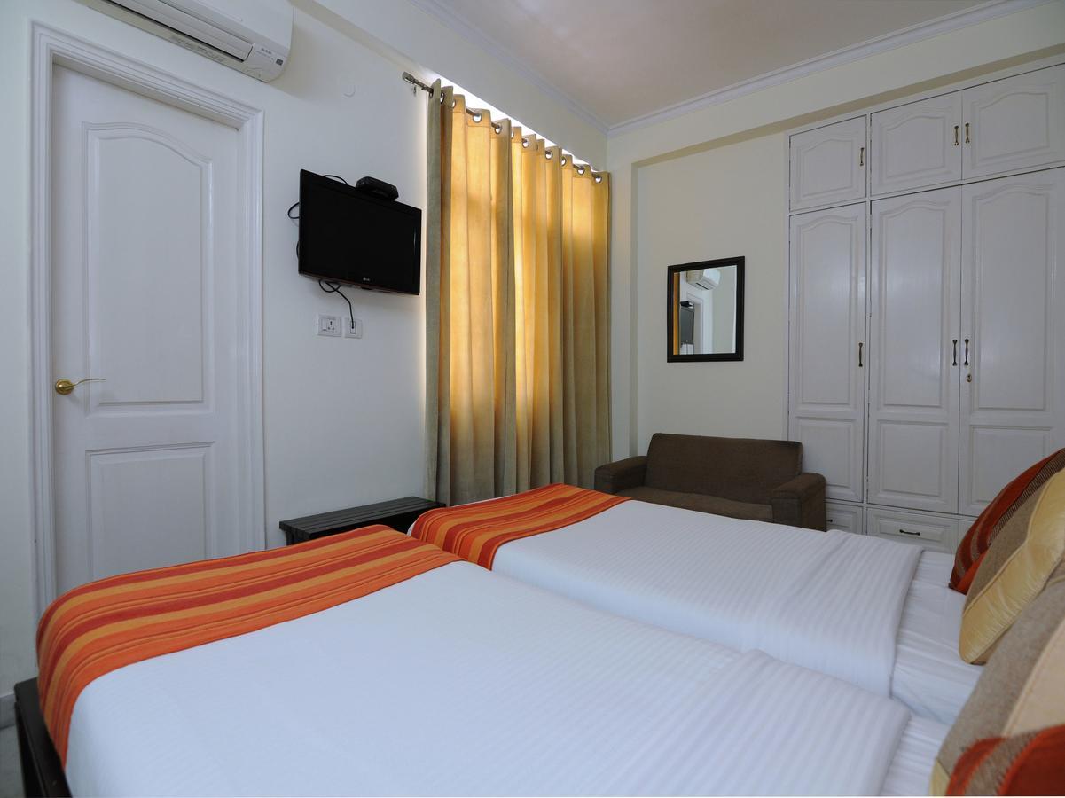 Hotel Mehra Residency At The Airport à New Delhi Extérieur photo