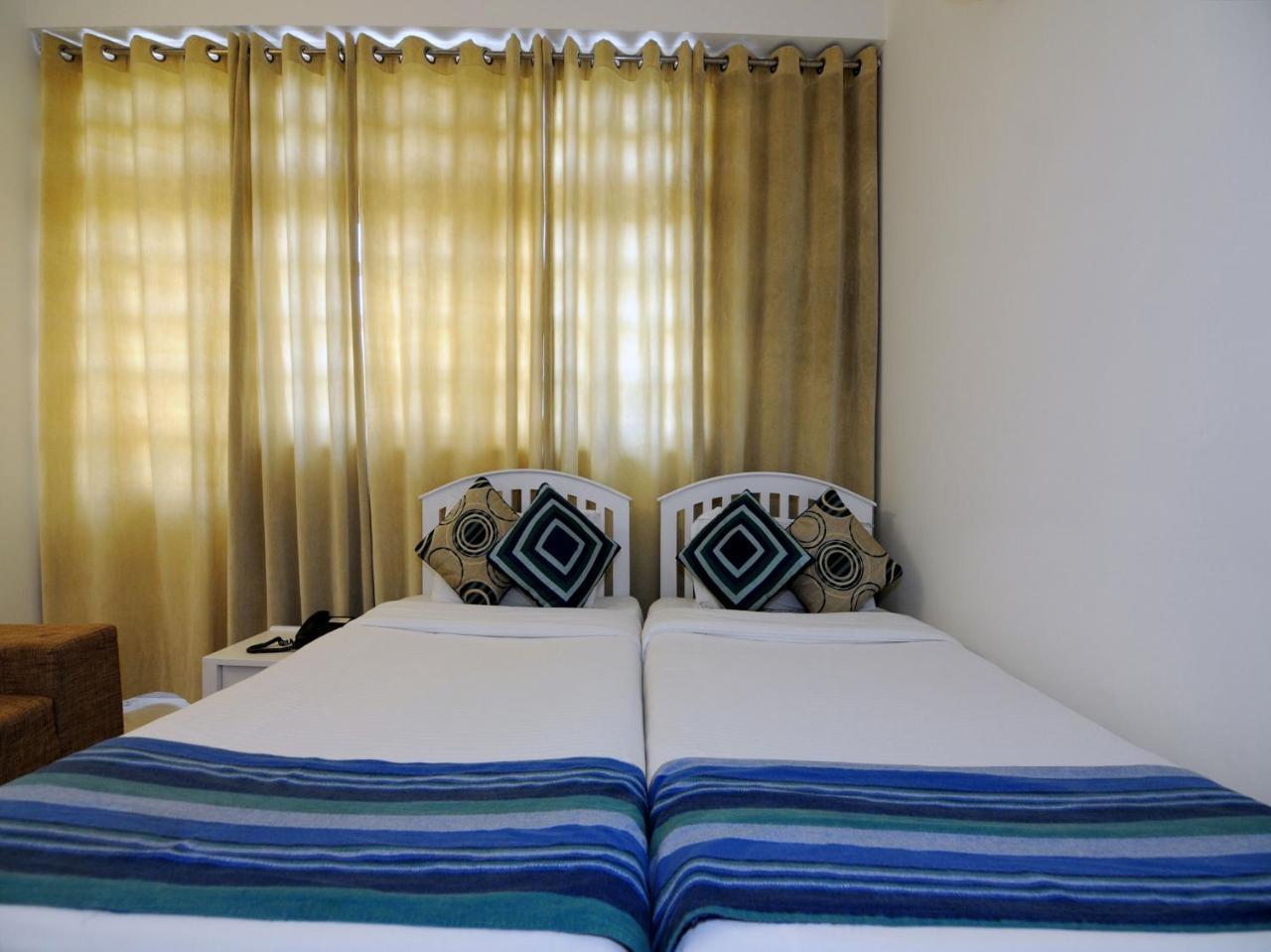 Hotel Mehra Residency At The Airport à New Delhi Extérieur photo