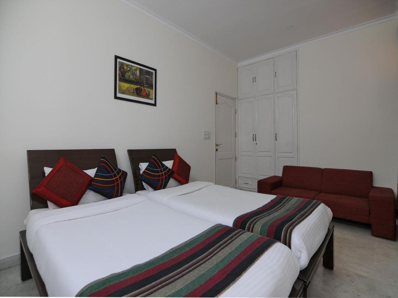 Hotel Mehra Residency At The Airport à New Delhi Extérieur photo