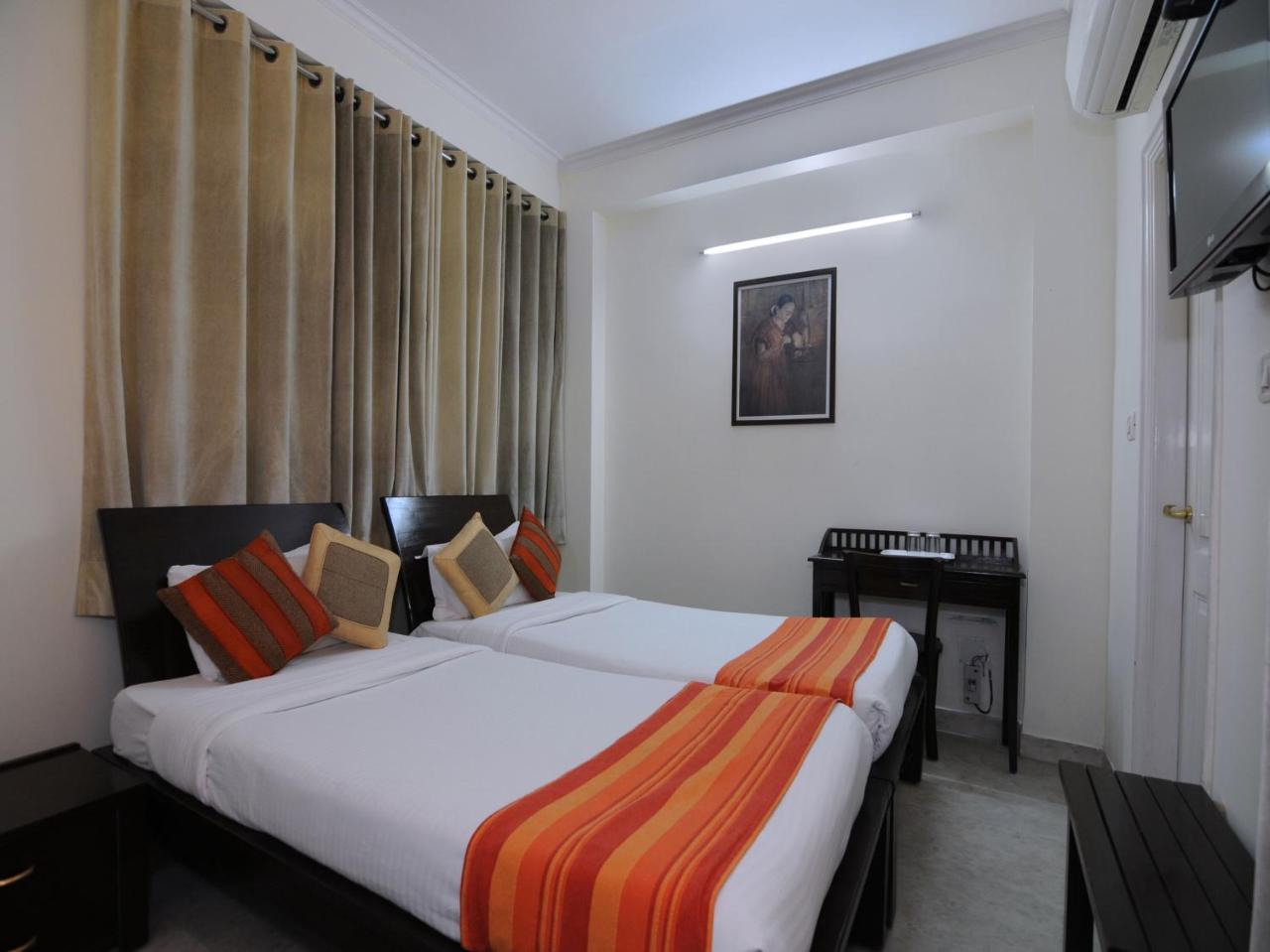 Hotel Mehra Residency At The Airport à New Delhi Extérieur photo